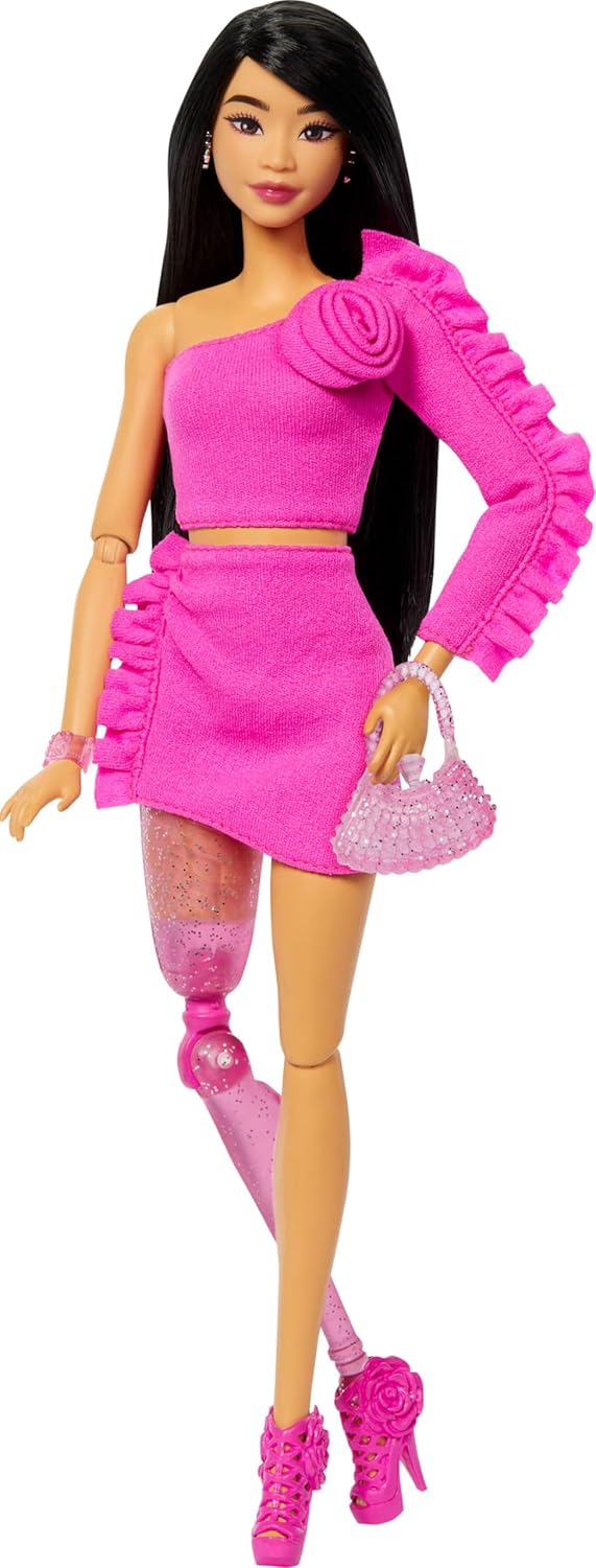 BARBIE DELUXE STYLE DOLL BLACK HAIR
