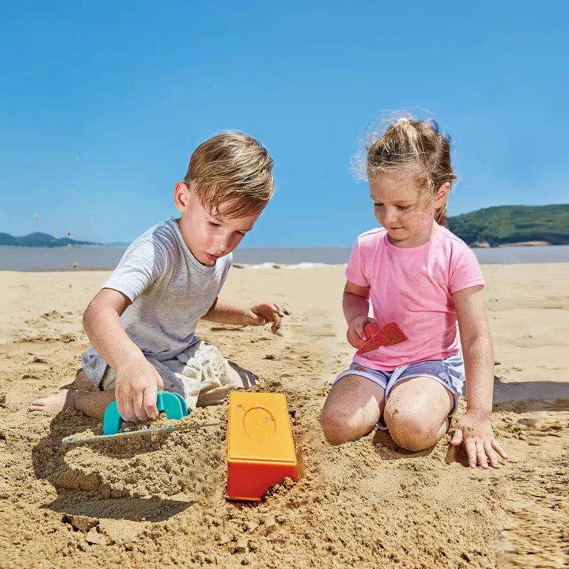 Hape: Master Bricklayer Sand and Toy Set