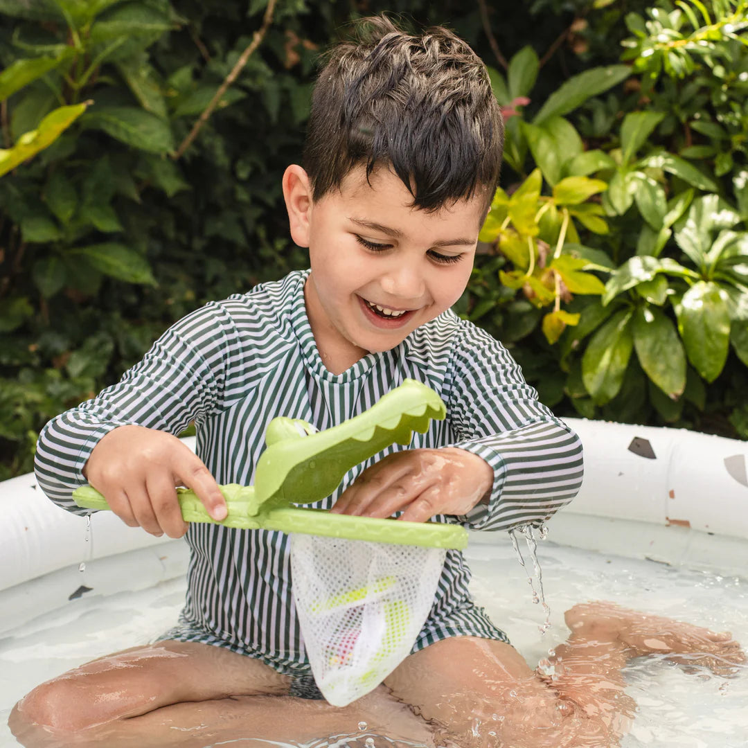 CROC CHASEY CATCH A FROG